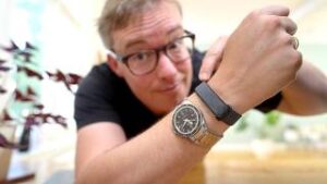 Viel Luft um nichts? Warum das Fitbit Air ganz ohne Display überrascht